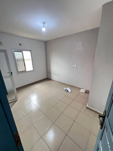 Studio à louer à Logbessou
