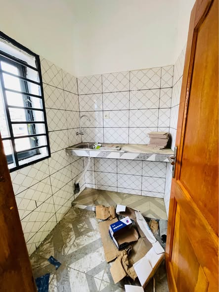 Studio moderne à Biyem-Assi