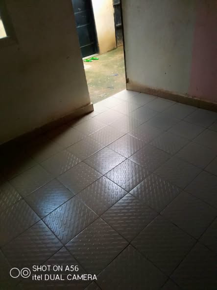 Chambre à louer à Biyem-Assi, Yaoundé