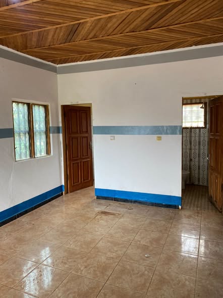 Chambre à louer à Awae