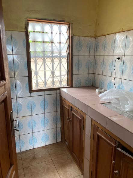 Chambre à louer à Awae