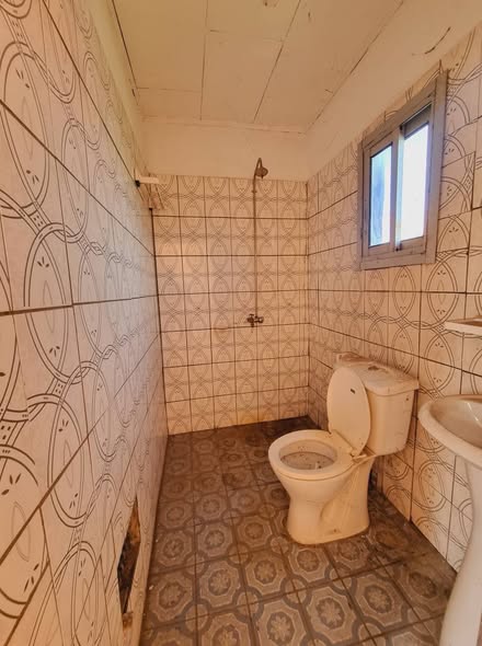 Chambre à louer à Logpom, Douala