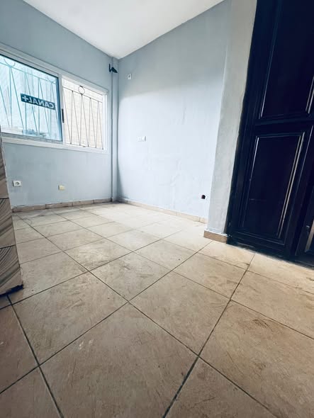 Chambre moderne à louer à Bonamoussadi
