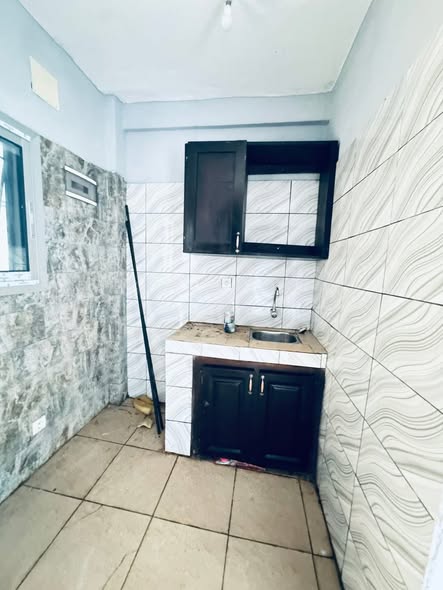 Chambre moderne à louer à Bonamoussadi