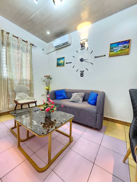 Studio meublé à Mvog-Mbi (Coron) – Yaoundé