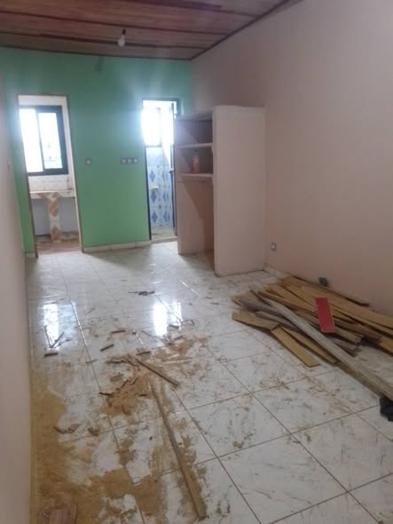 Vaste chambre moderne à Bonamoussadi