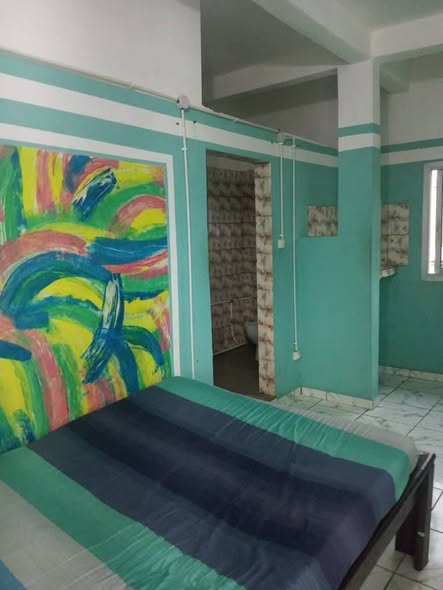 Grande chambre moderne à Logpom - Hôpital des Sœurs