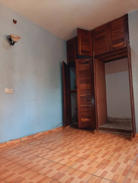 Chambre moderne à louer à Essos