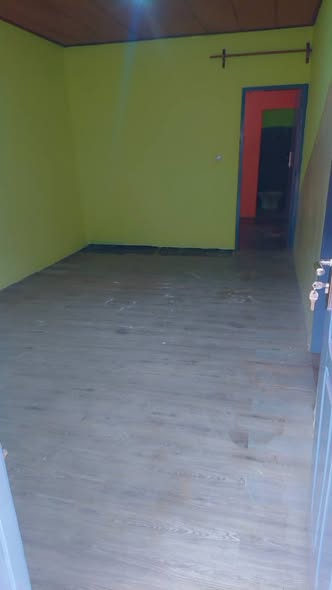 Studio moderne à louer à Obobogo