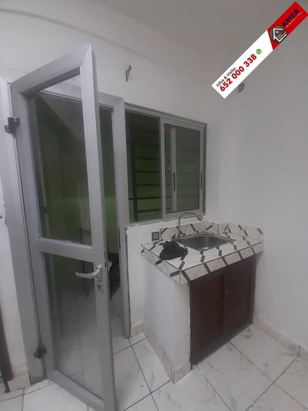 Chambre moderne à louer - Ndogbong