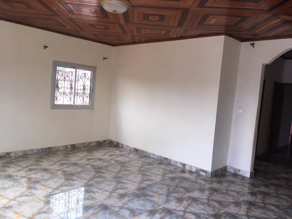 Appartement 3 chambres à louer - Essos, Yaoundé