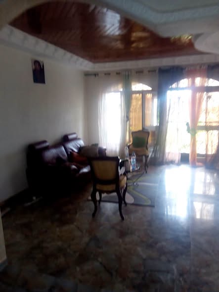Villa 5 chambres à louer - Nkoabang, Yaoundé