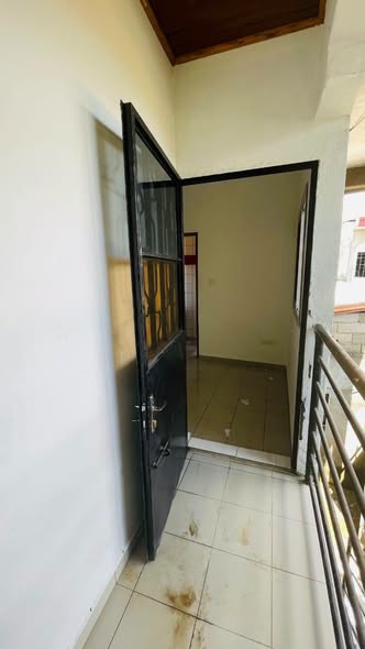 Grande chambre à louer – Kotto Bangue, Douala