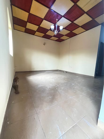 Studio à louer - Biyem-Assi, Yaoundé