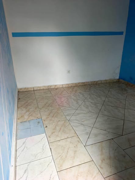 Studio moderne à louer à Logbaba, Douala